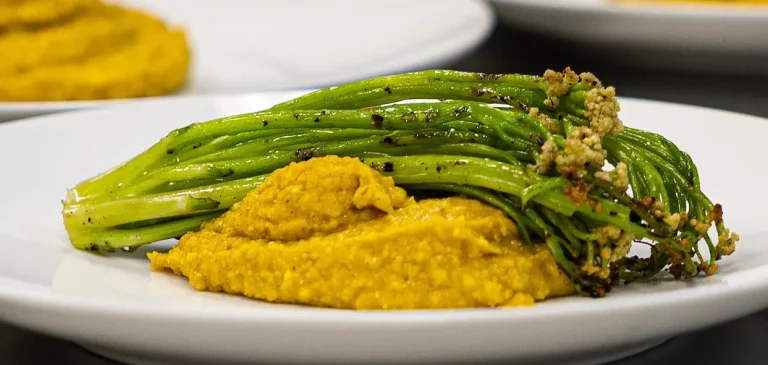 H'ordeuvres by Fresh Plates Catering.